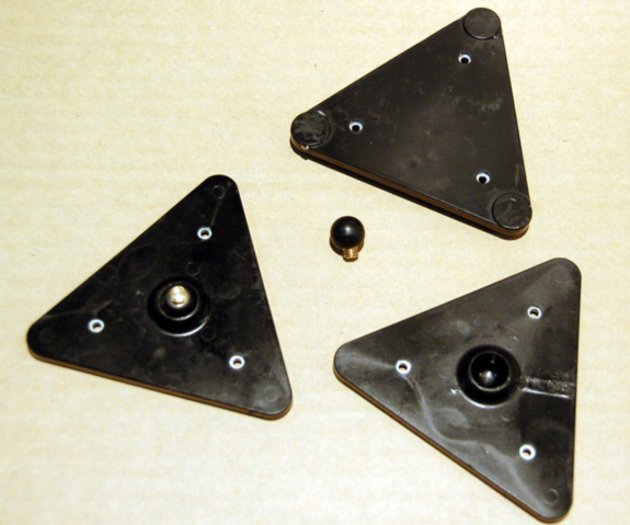 Mirror support triangles